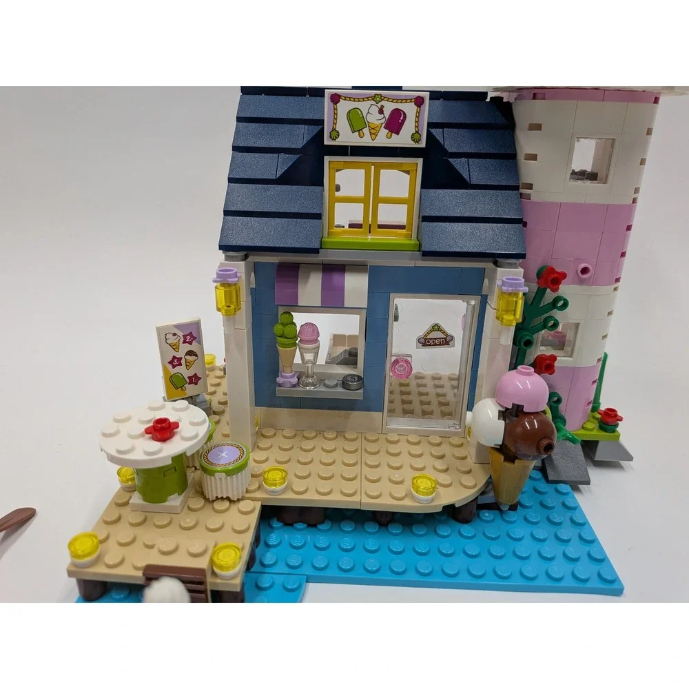 LEGO Friends Heartlake Lighthouse 41094 Ice Cream Shop Set w/Printed Manuals